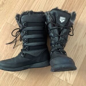 Quest women’s winter boots